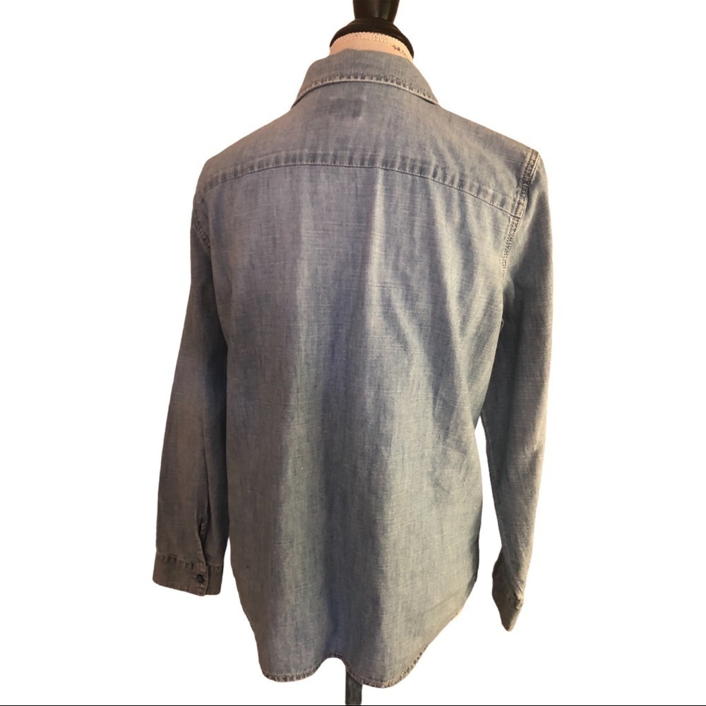 Chico’s Women’s light Summer Jeans button… - Picture 3 of 4
